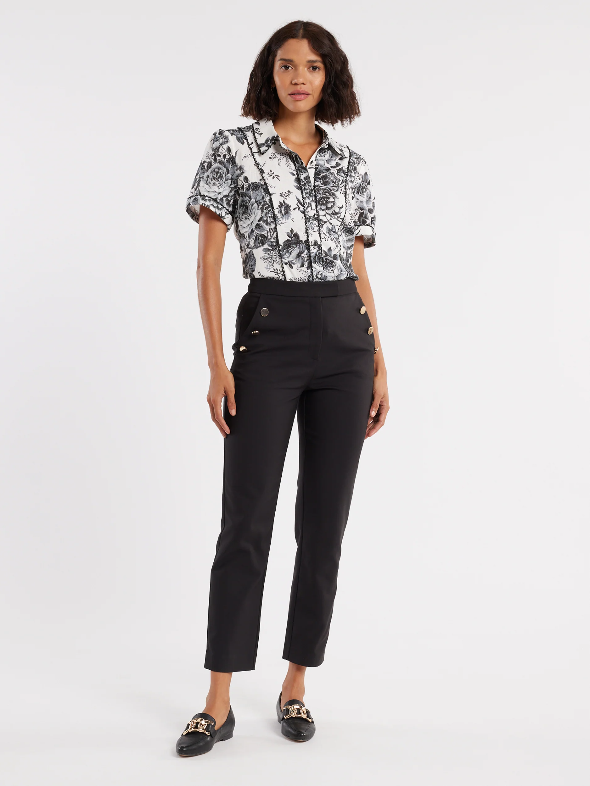 Is Sale True Is Outlet True